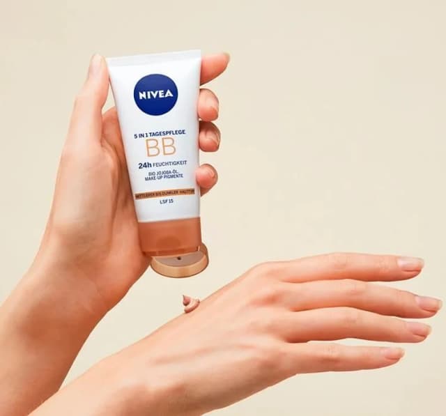 Gdzie kupić krem BB Nivea? Najlepsze oferty i dostępność w sklepach Gdzie kupić krem BB Nivea? Najlepsze oferty i dostępność w sklepach