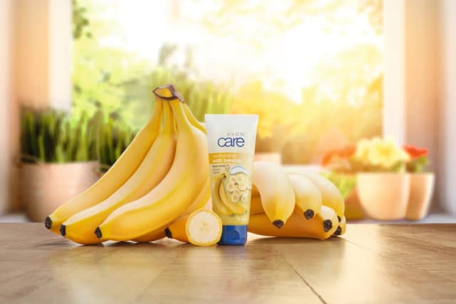Avon Care rewitalizująca bananowa maseczka do twarzy - odkryj jej moc Avon Care rewitalizująca bananowa maseczka do twarzy - odkryj jej moc